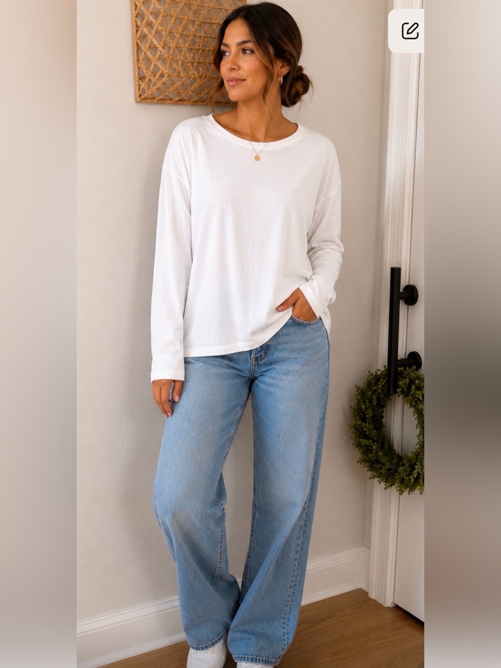 Classic Women's White Long-Sleeve Tee by Chaser size small